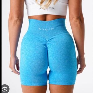 NVGTN High-Waist Scrunch Seamless Bike Shorts in Caribbean Blue